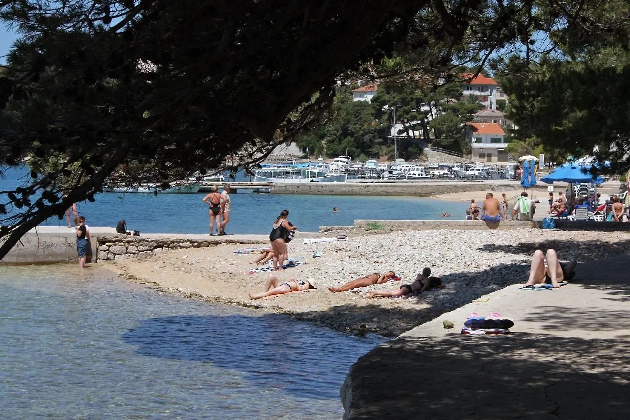 Apartments With A Parking Space Palit, Rab - 4983 0*, Palit Croatia