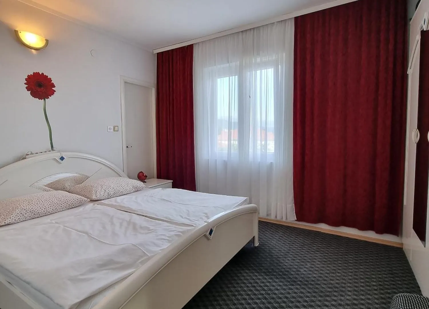 Apartments With A Parking Space Palit, Rab - 4983 Croatia